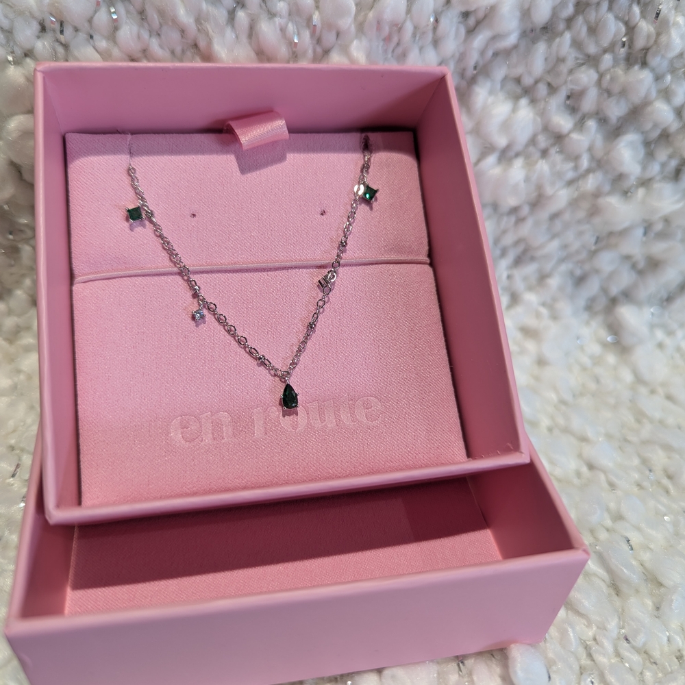 New In Box EN ROUTE Silver Necklace with Charms